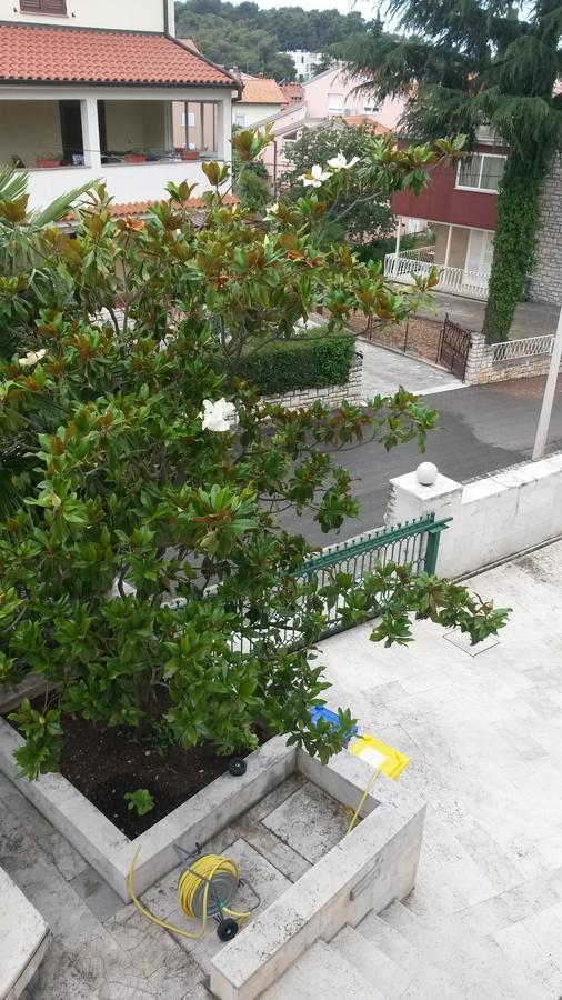 Apartments Soric Ровин Екстериор снимка